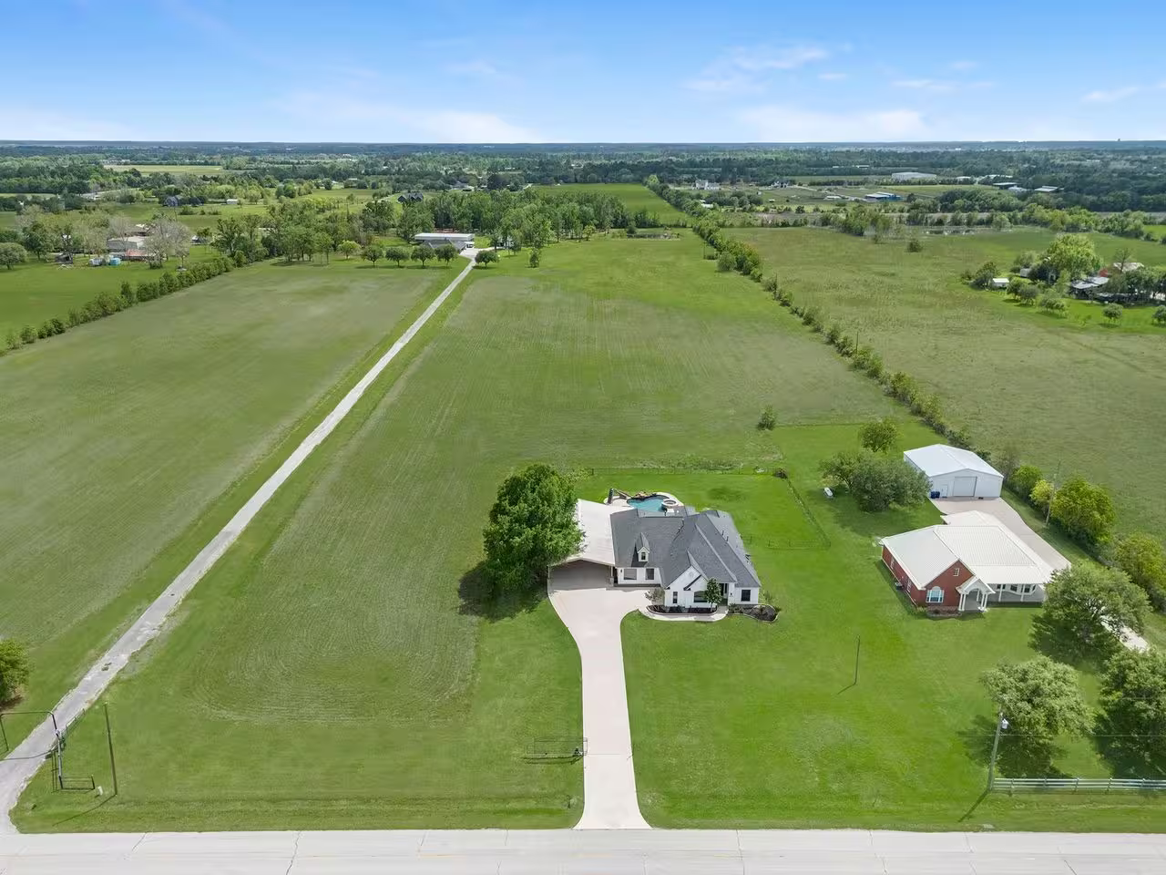Photo 6 of 2310 Peters Road, Crosby, TX