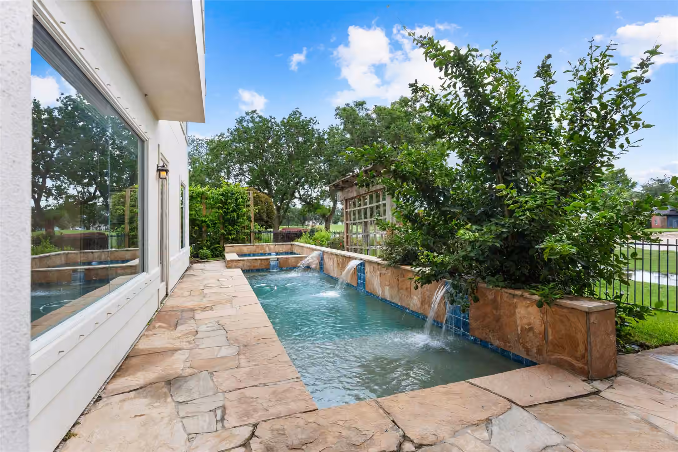 Photo 3 of 2406 Masters Drive, League City, TX
