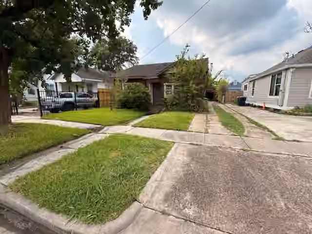 Photo 2 of 5136 Leeland Street, Houston, TX