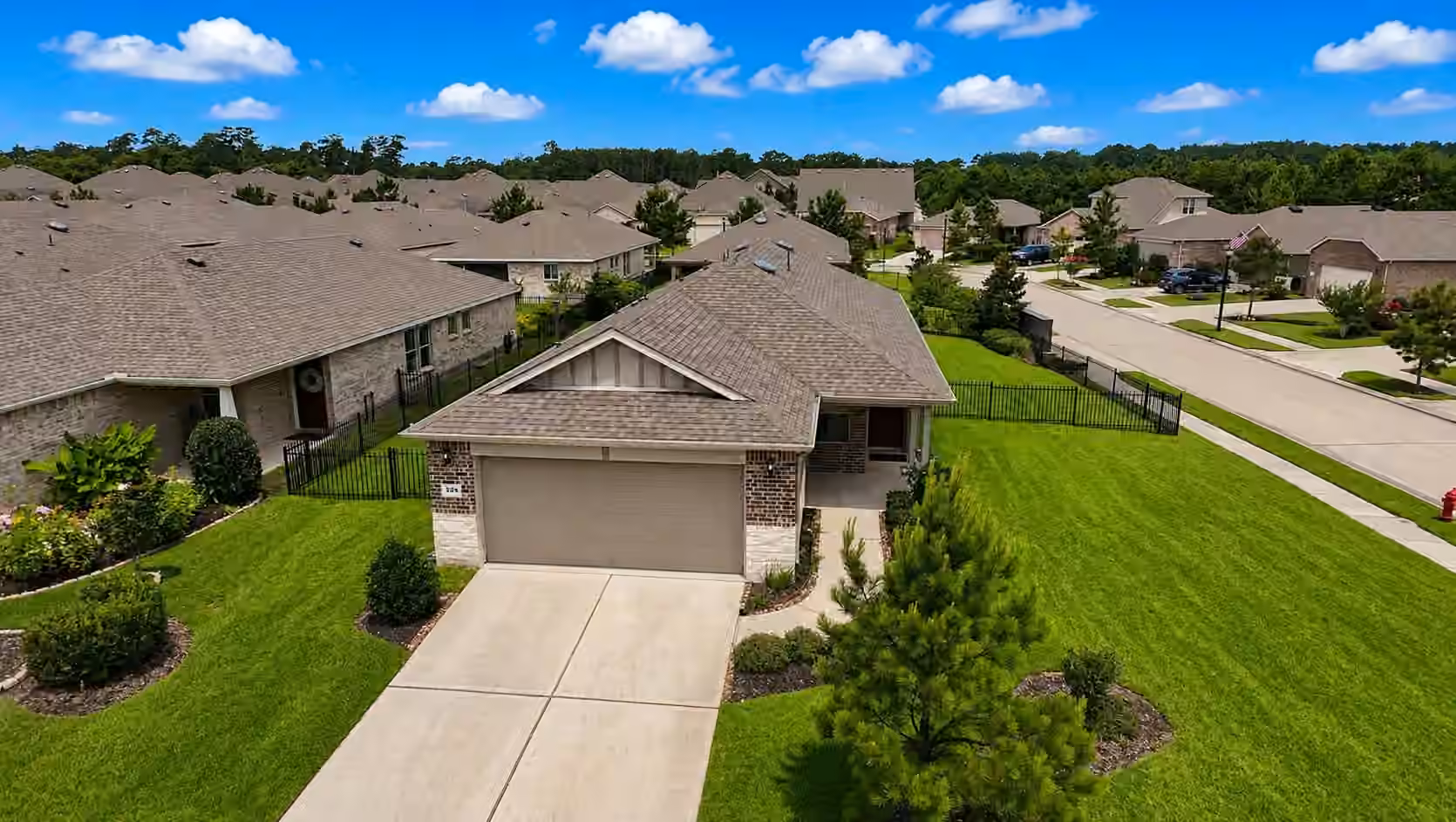 Photo 2 of 226 Flaxen Chestnut, Spring, TX