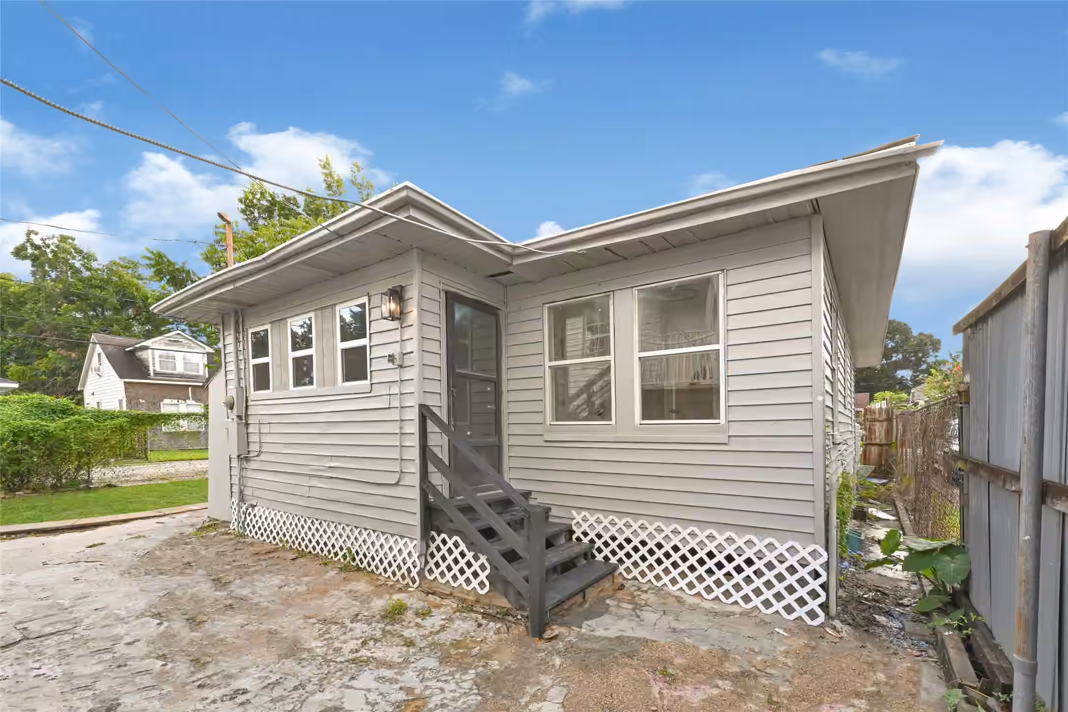 Photo 5 of 302 S 72nd Street, Houston, TX