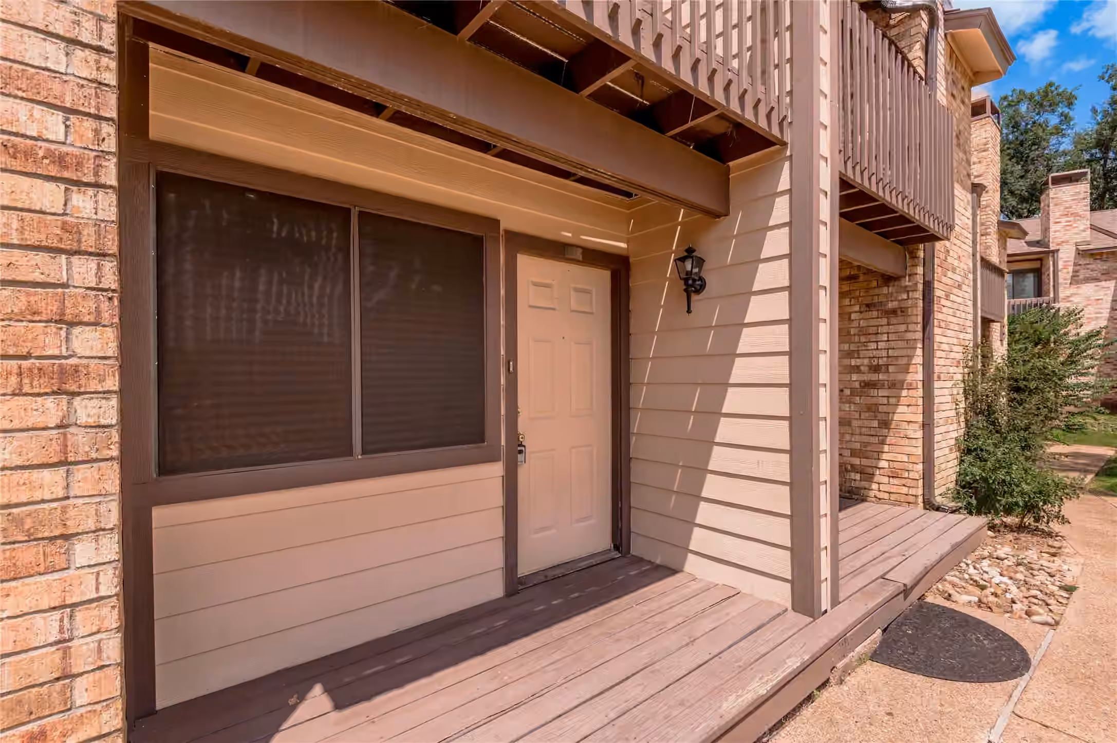 Photo 5 of 2521 Crosstimbers Street B1, Huntsville, TX