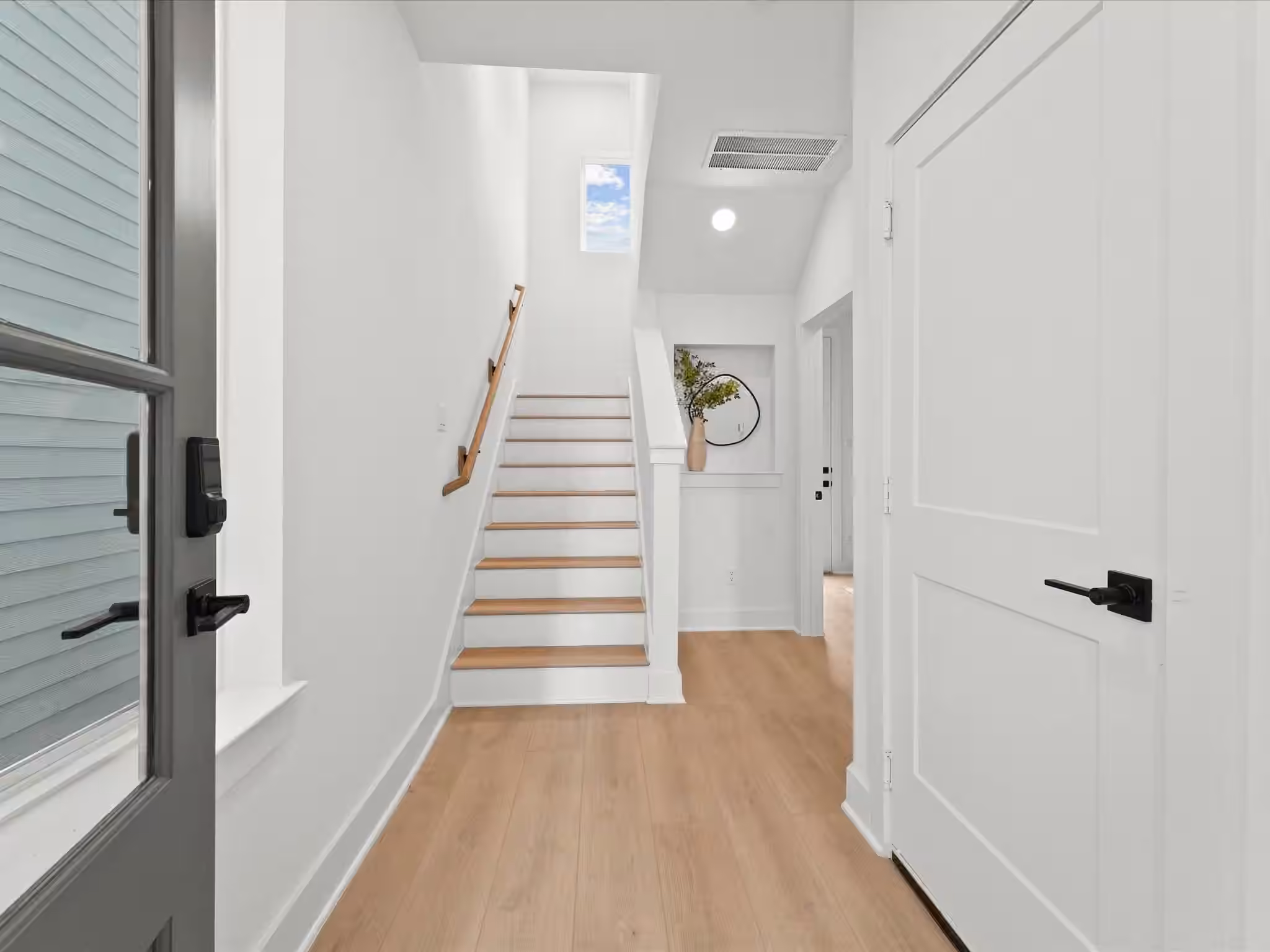 Photo 6 of 253 De Boll Street, Houston, TX
