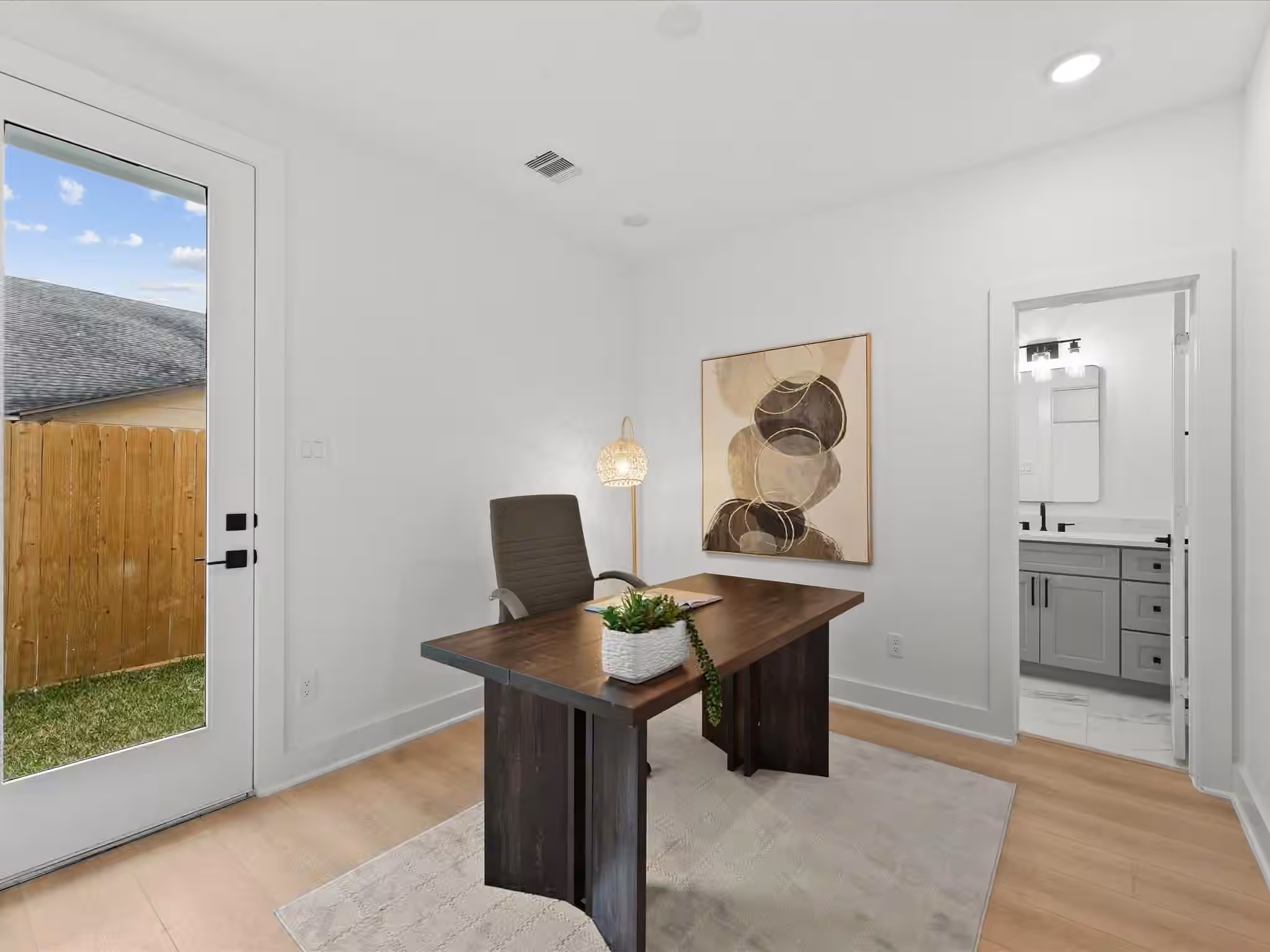 Photo 7 of 253 De Boll Street, Houston, TX