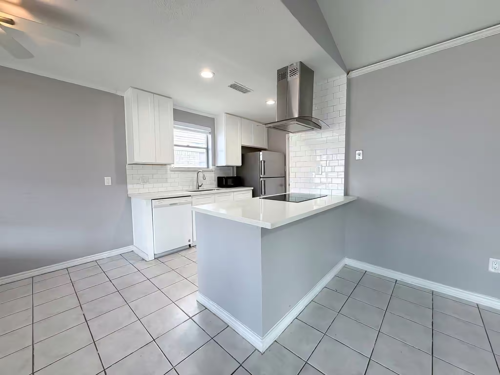 Photo 3 of 10815 Sagecrest Lane, Houston, TX