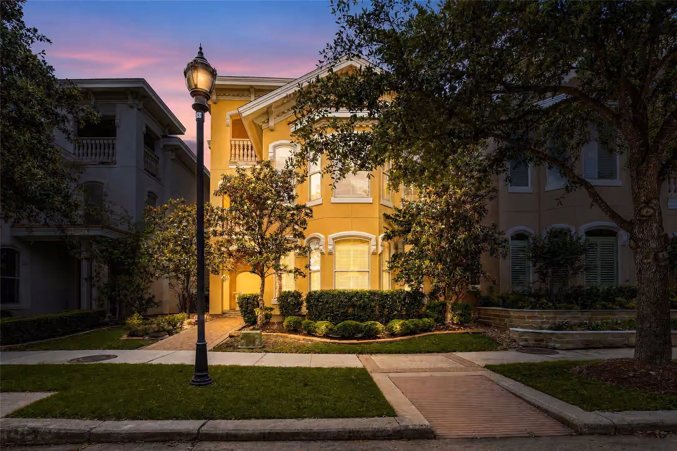 Photo of 39 Olmstead Row, The Woodlands, TX 77380