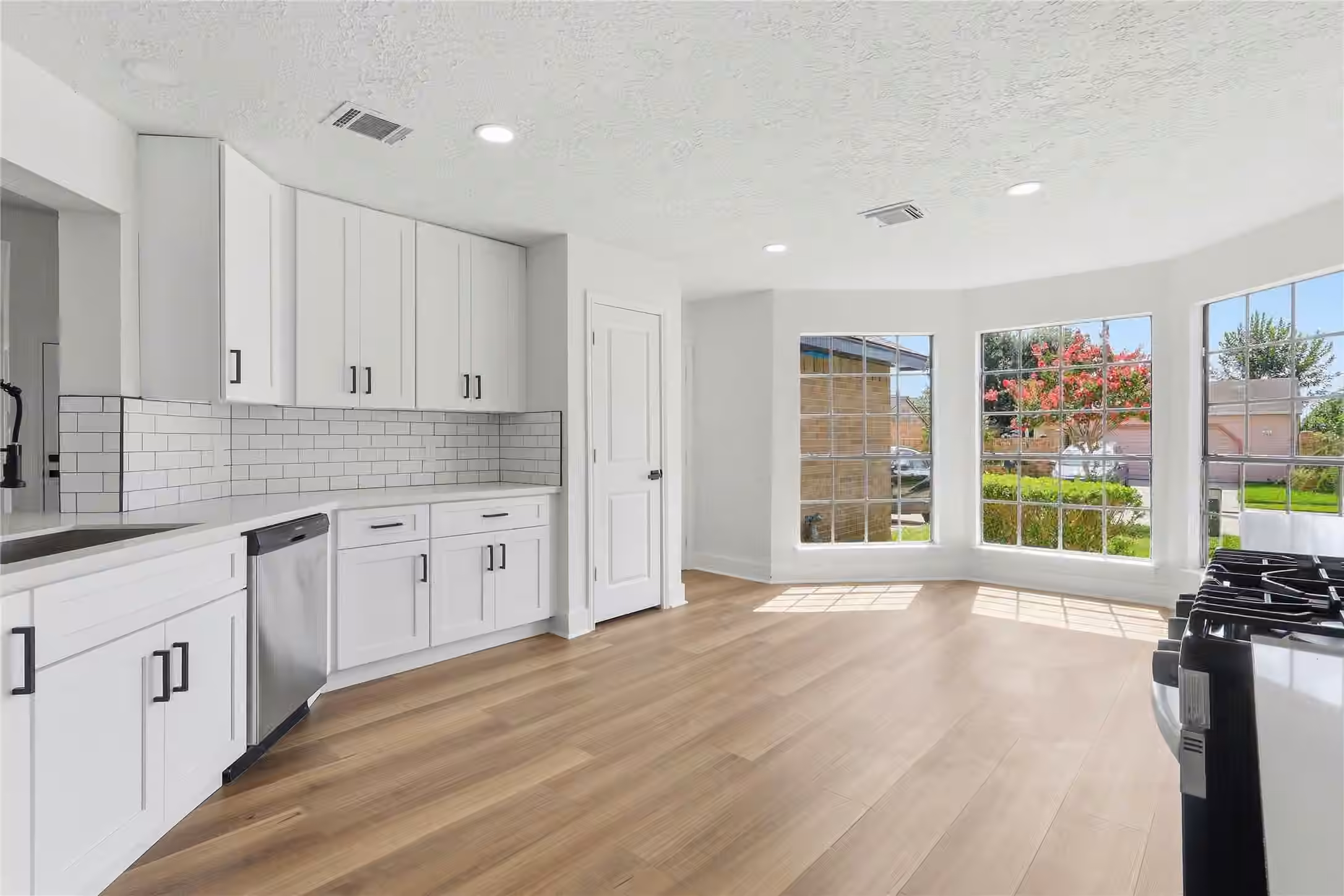 Photo 7 of 7315 Puerta Vallarta Drive, Houston, TX