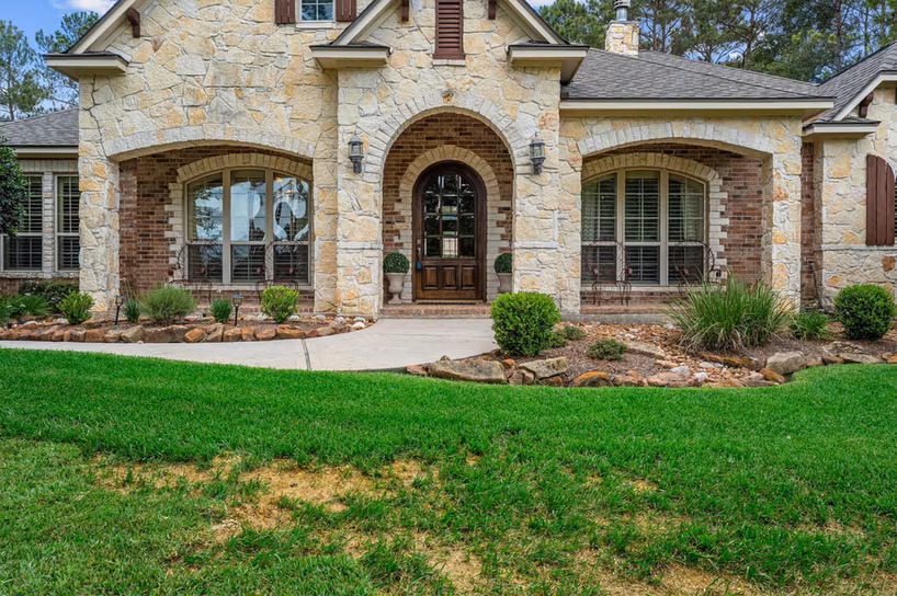 Photo 3 of 28523 Wild Oaks, Magnolia, TX