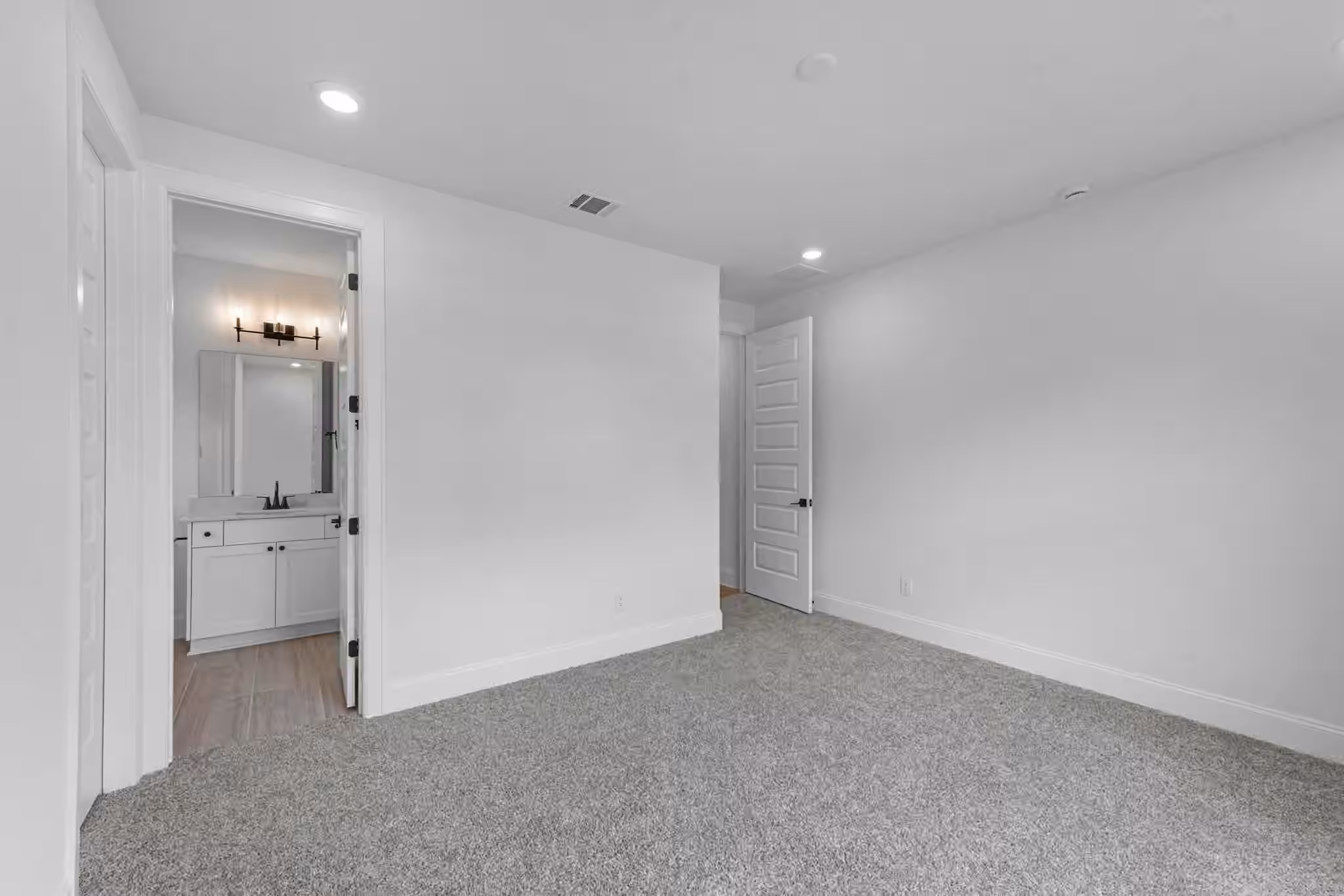 Photo 5 of 16559 Branchers Drive, Magnolia, TX
