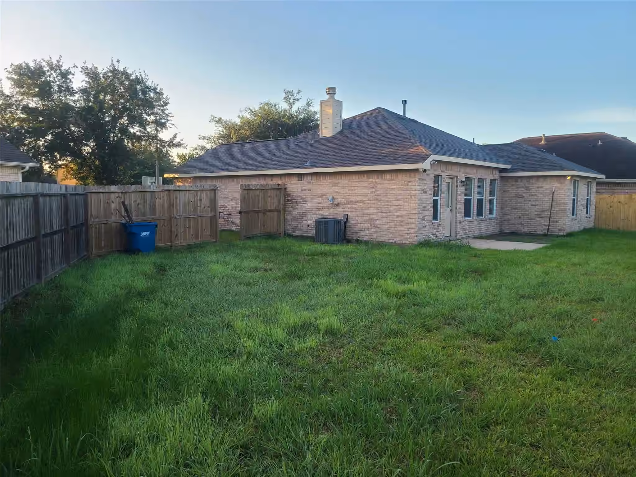 Photo 4 of 113 Laurel Meadow Court, La Marque, TX