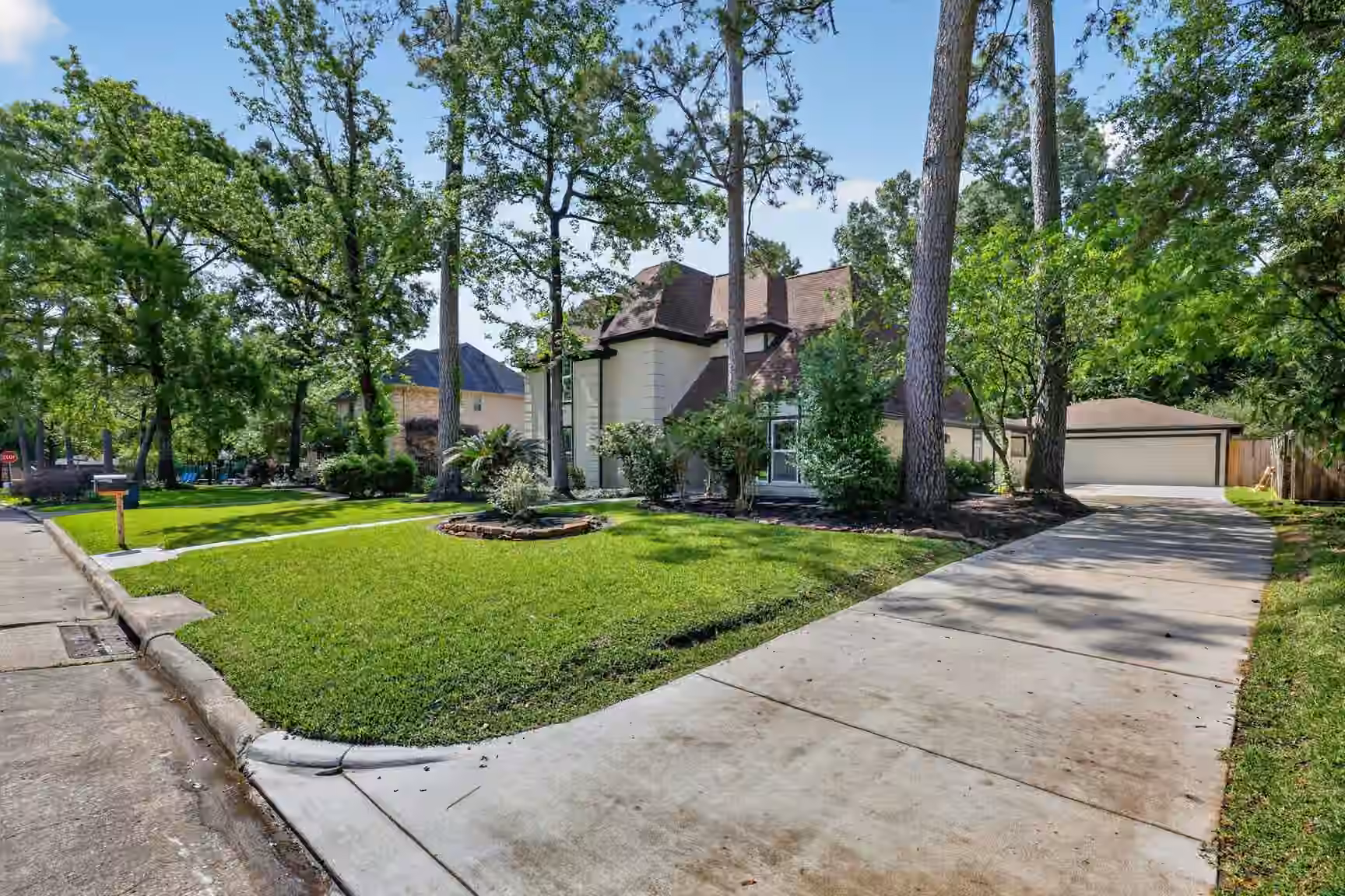 Photo 2 of 5218 Timber Shade Drive, Houston, TX