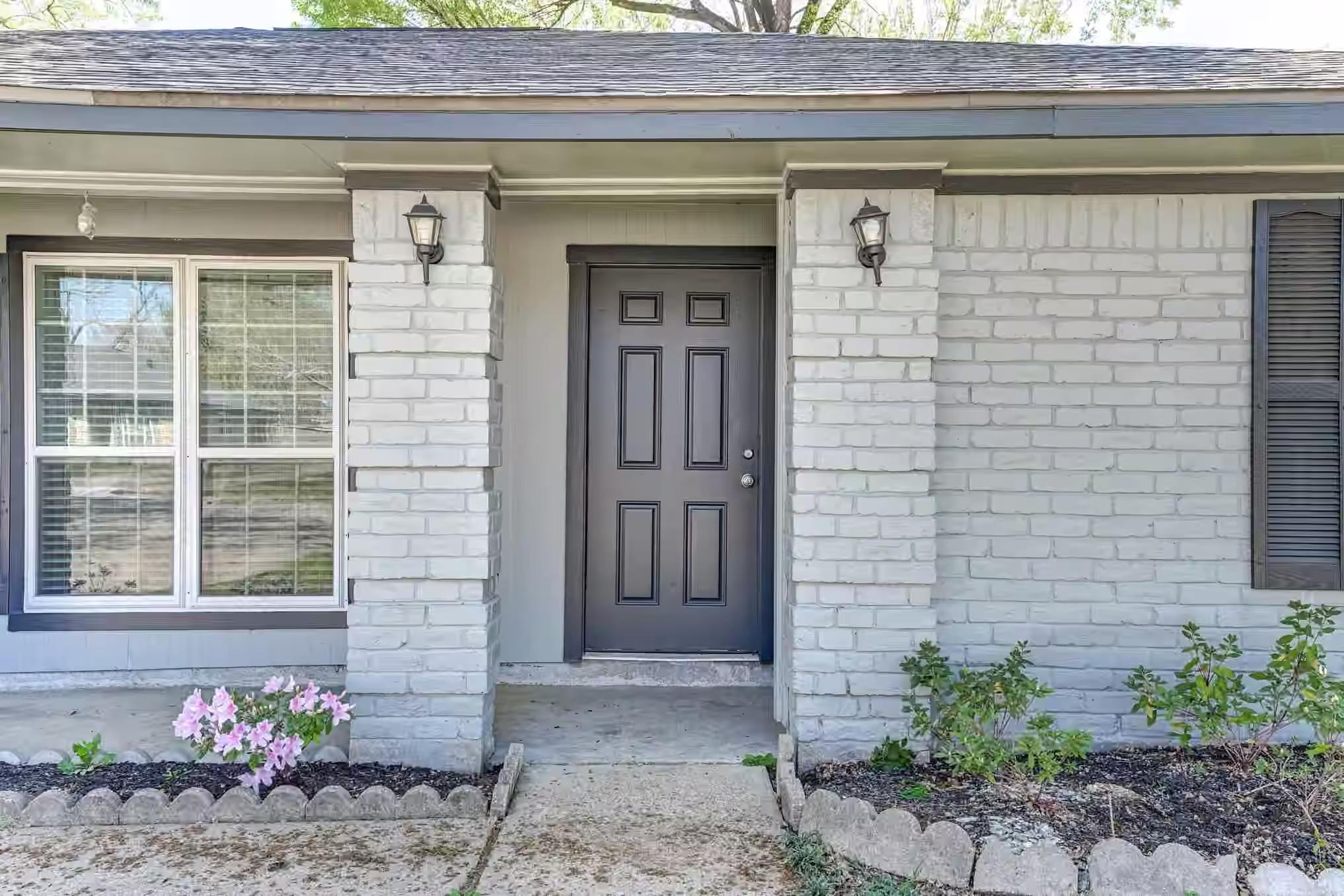 Photo 4 of 12415 Foxburo Drive, Houston, TX