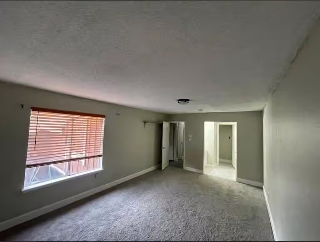 Photo 4 of 8496 Dairy View Lane, Houston, TX