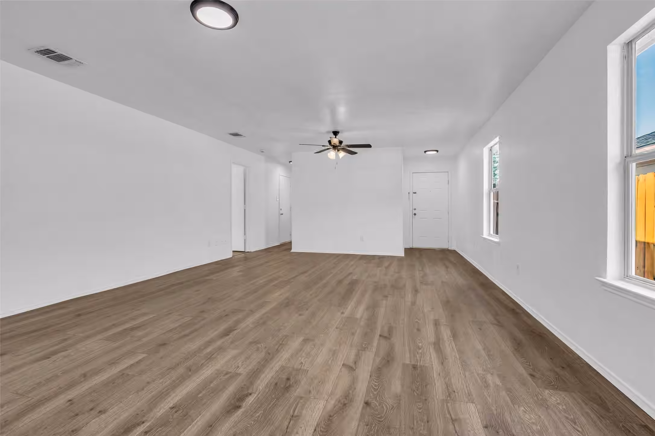 Photo 4 of 5239 Roth Forest Lane, Spring, TX