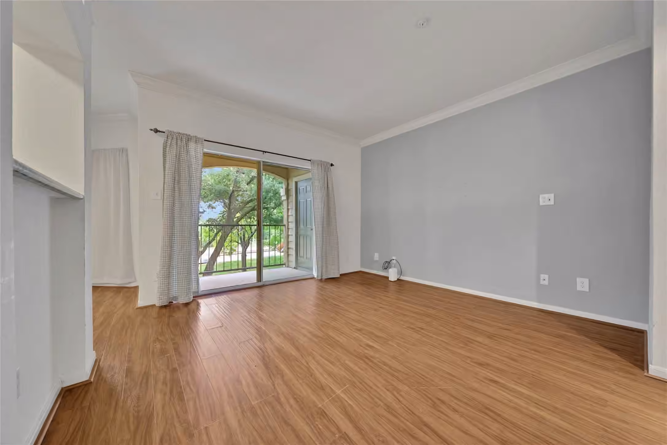 Photo 7 of 3231 Allen Parkway 1210, Houston, TX