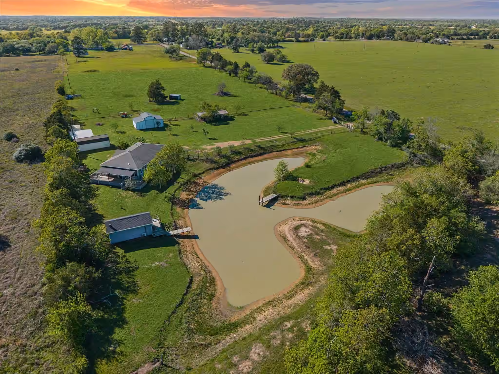Photo of 10347 Pless Rd, Cat Spring, TX