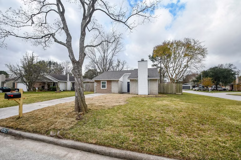 Photo 2 of 8323 Blacksmith Drive, Houston, TX