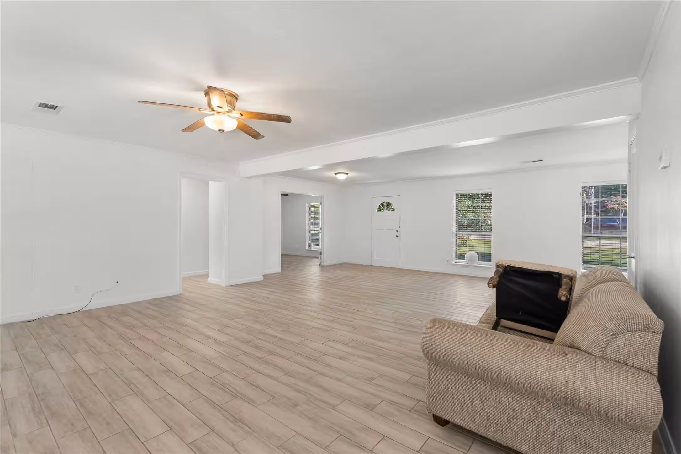 Photo 6 of 550 Gunston Court, Conroe, TX