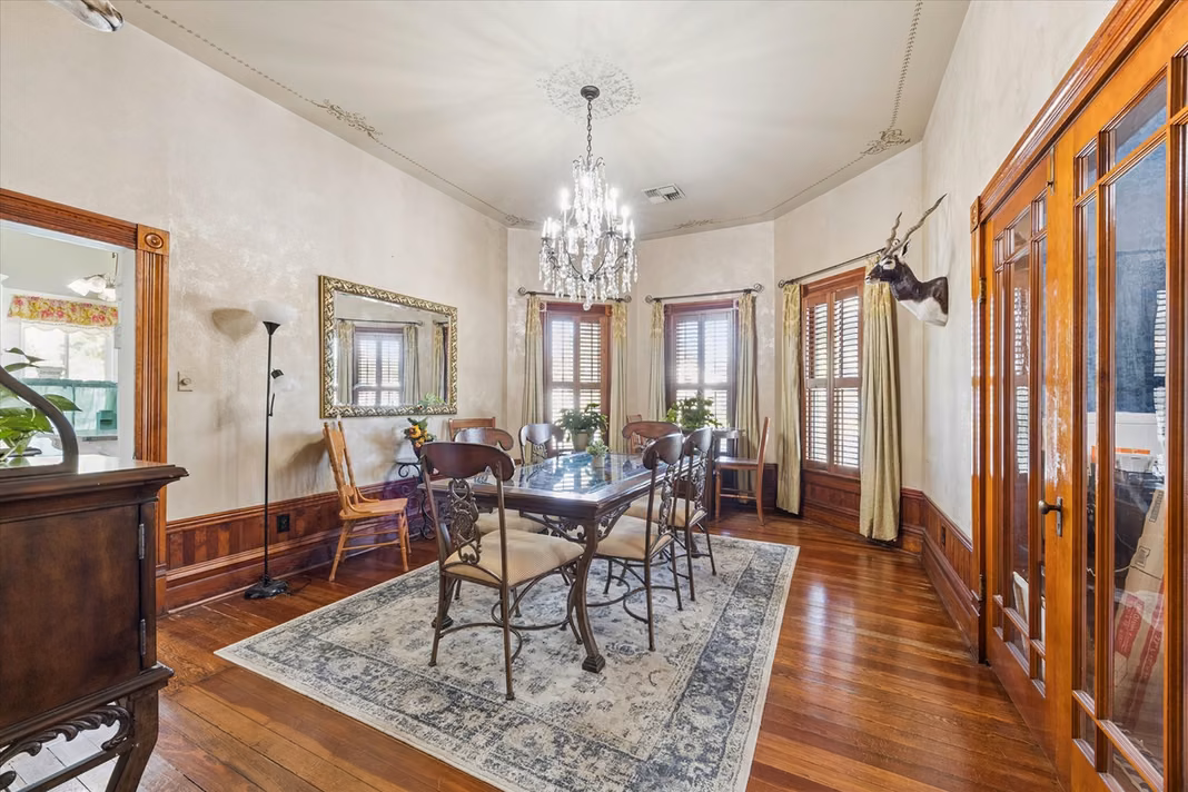 Photo 7 of 305 Hardeman Street, Sealy, TX