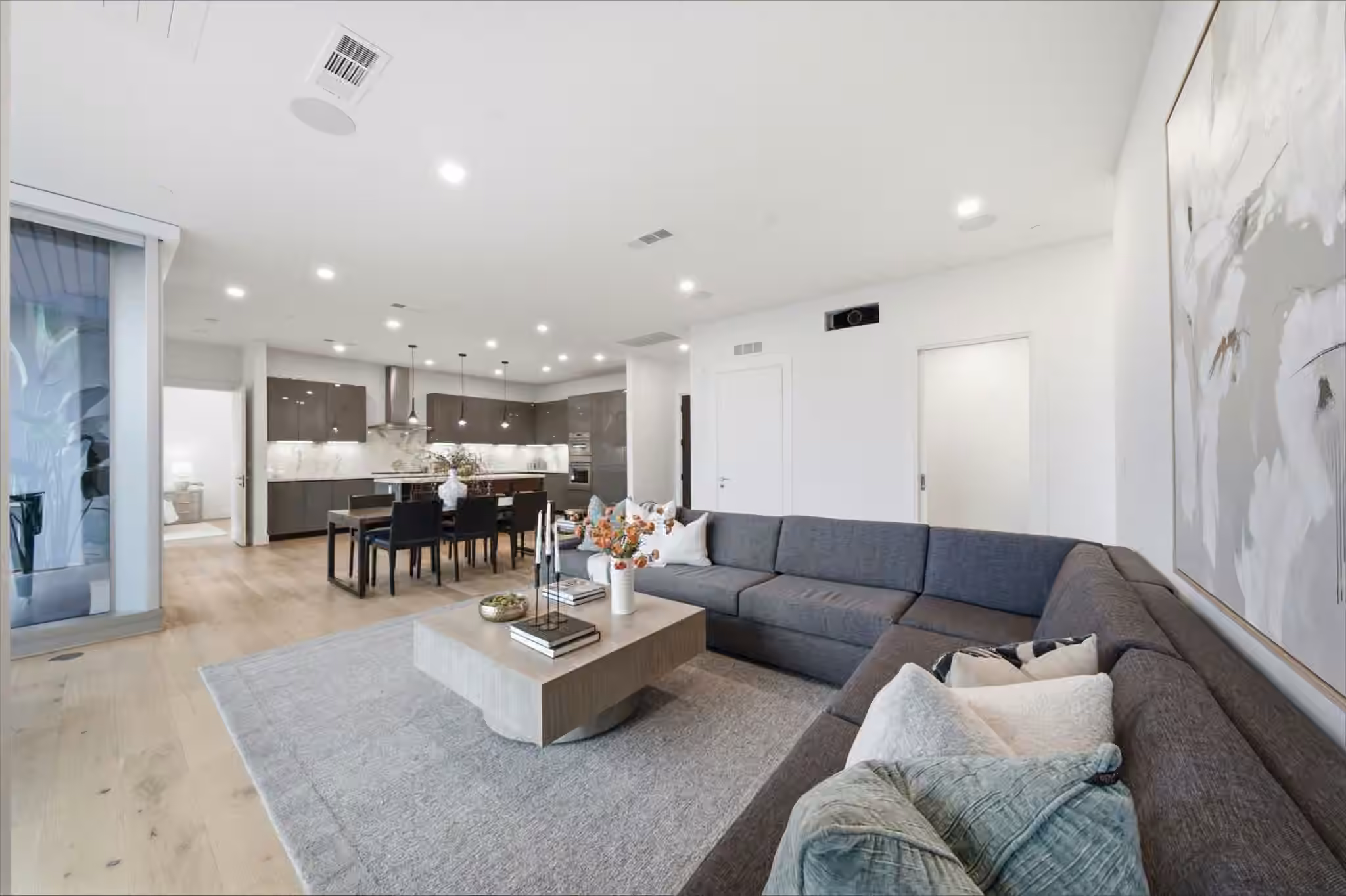 Photo 6 of 1711 Allen Parkway 2705, Houston, TX