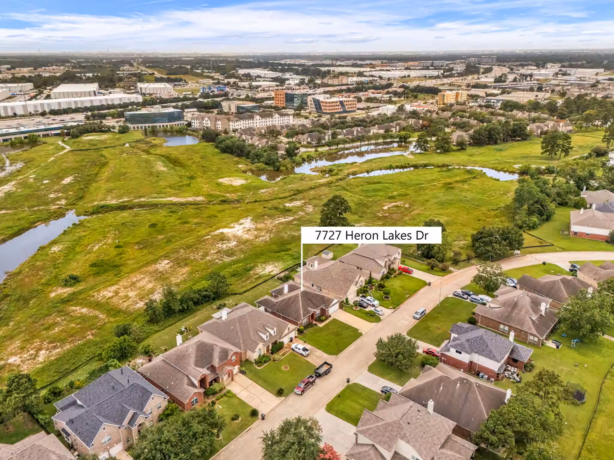 Photo 2 of 7727 Heron Lakes Drive, Houston, TX