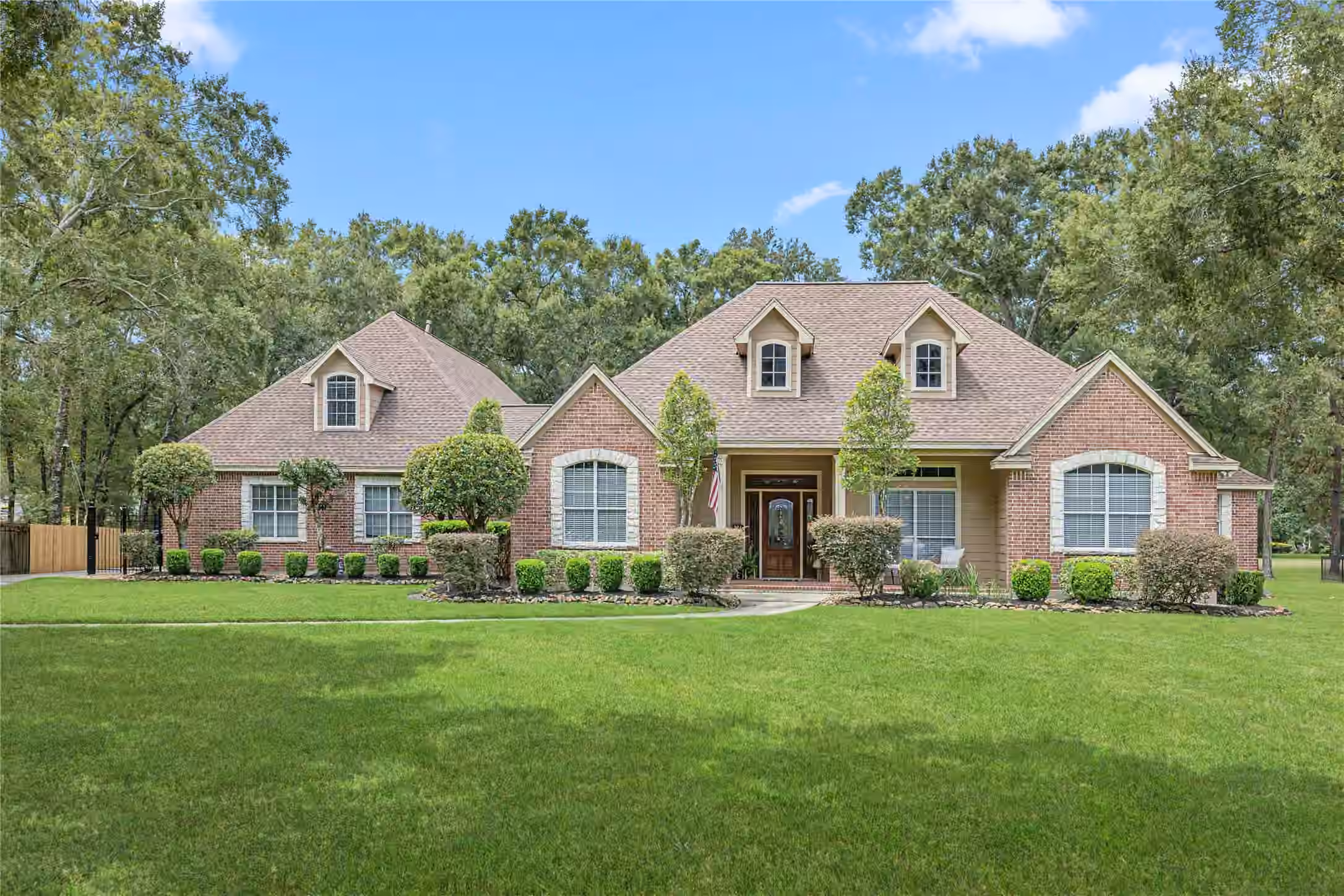 Photo of 27511 Fairway Oaks Drive, Huffman, TX 77336