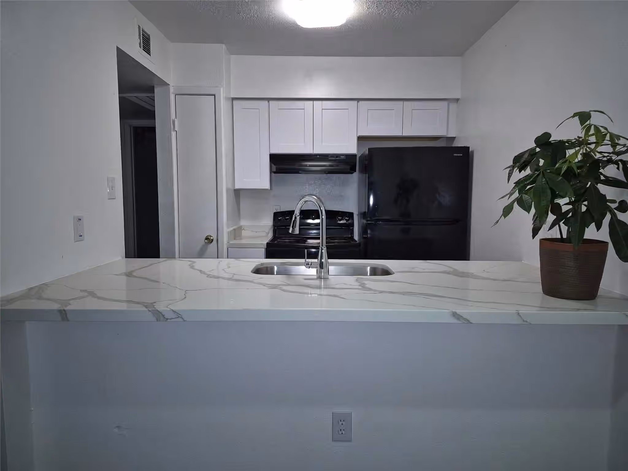 Photo 3 of 10601 South Drive 93, Houston, TX