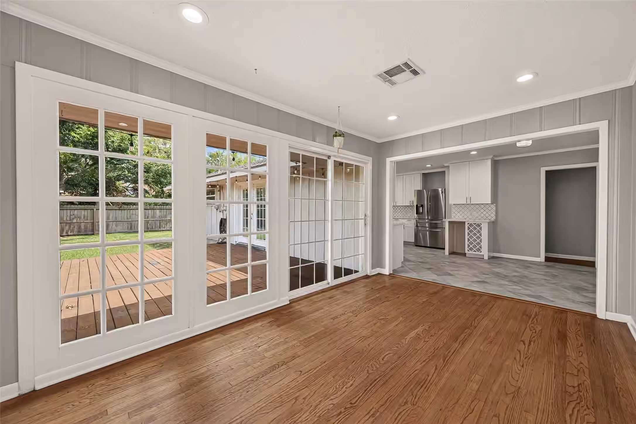 Photo 5 of 4002 Cheena Drive, Houston, TX