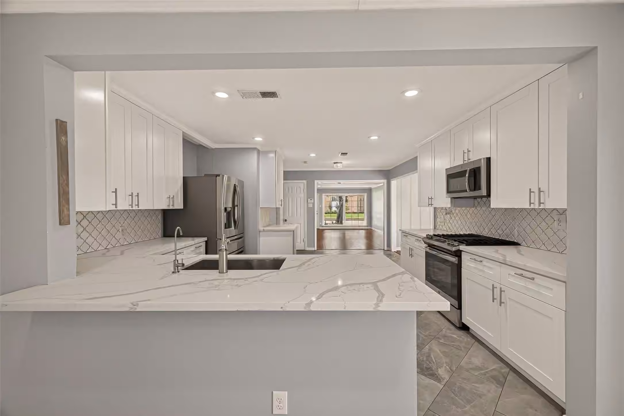 Photo 7 of 4002 Cheena Drive, Houston, TX