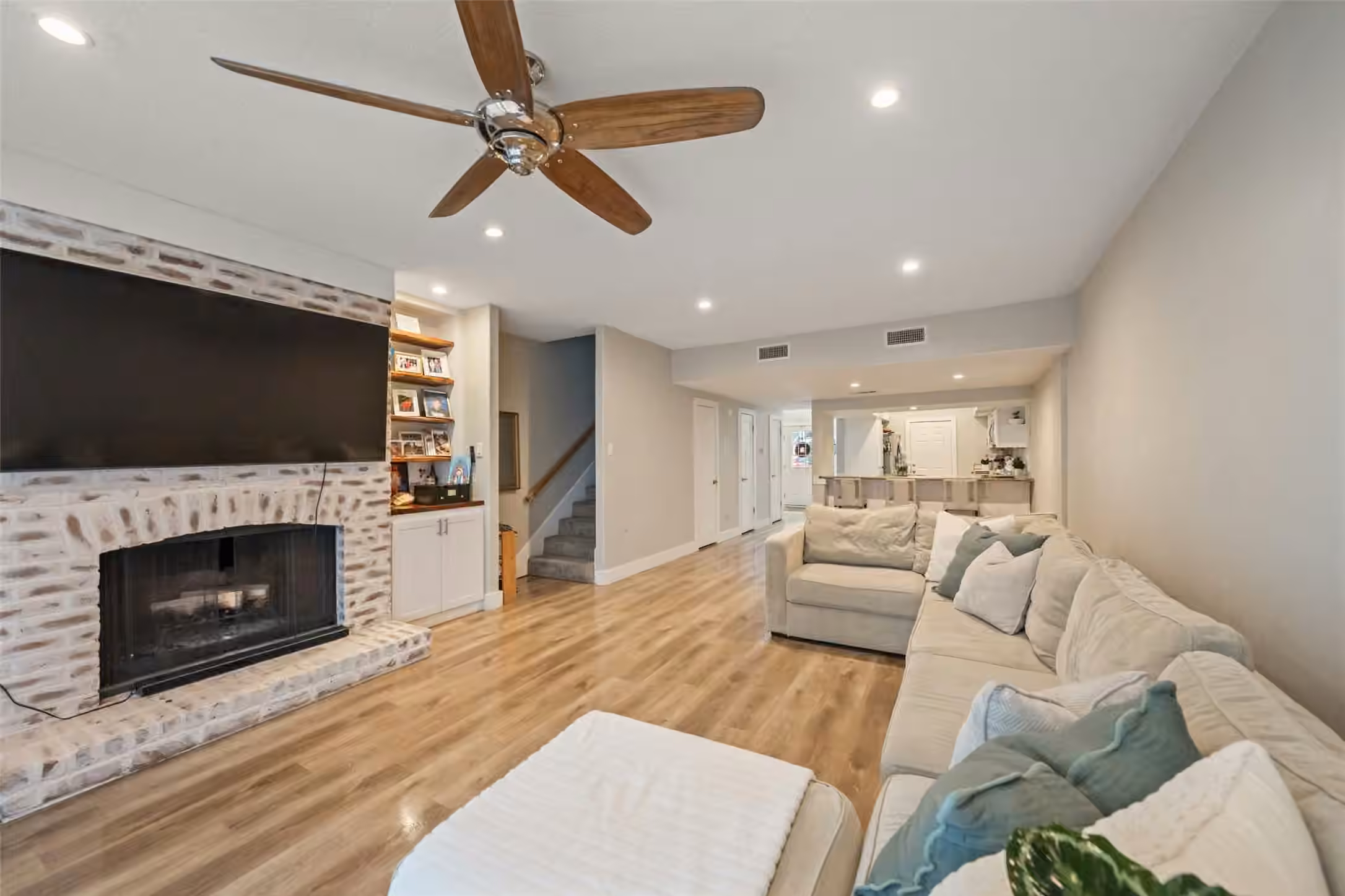 Photo 5 of 2019 Lakewood Court, Willis, TX