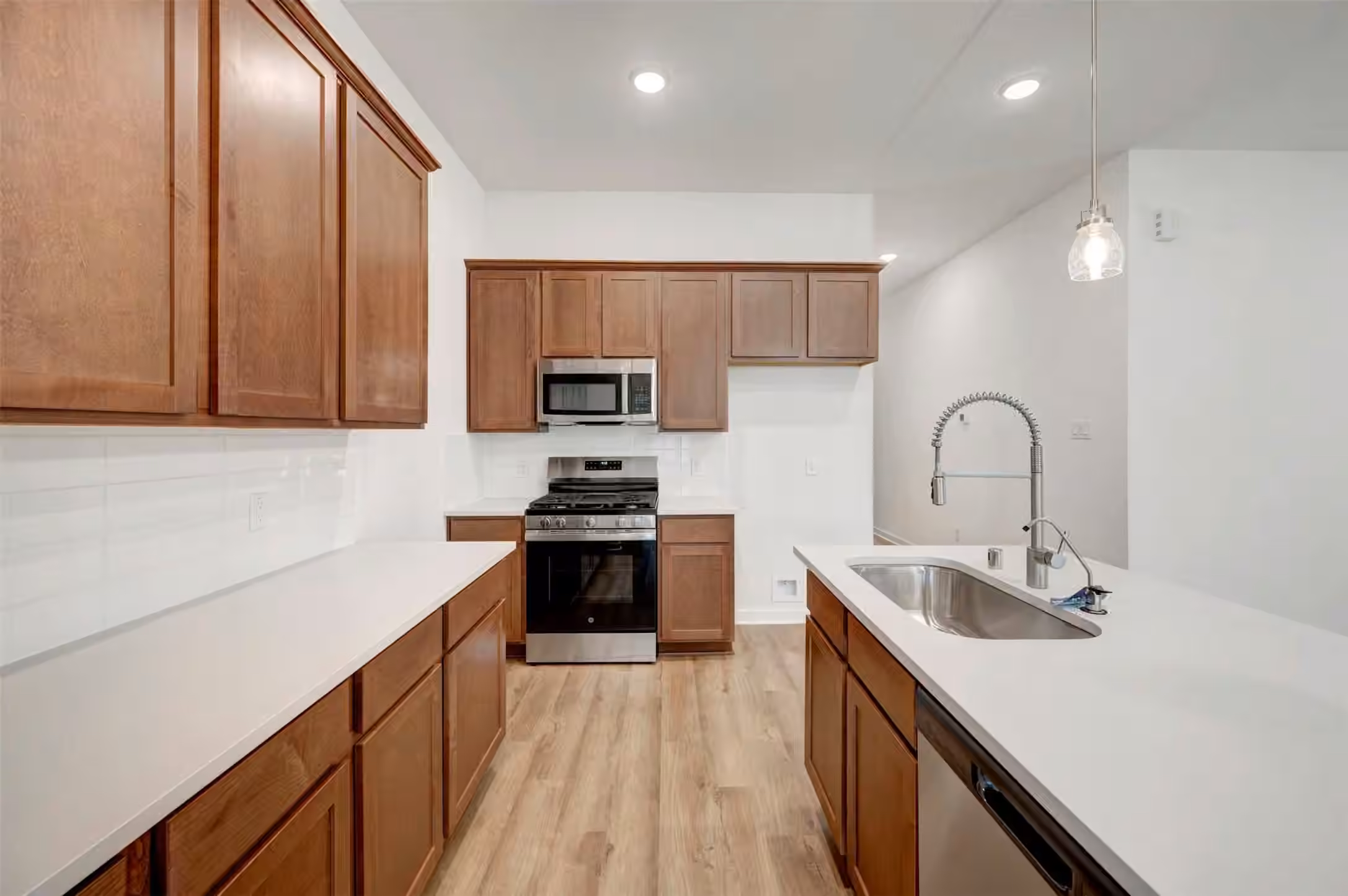 Photo 5 of 1077 Garnet Star Drive, La Marque, TX