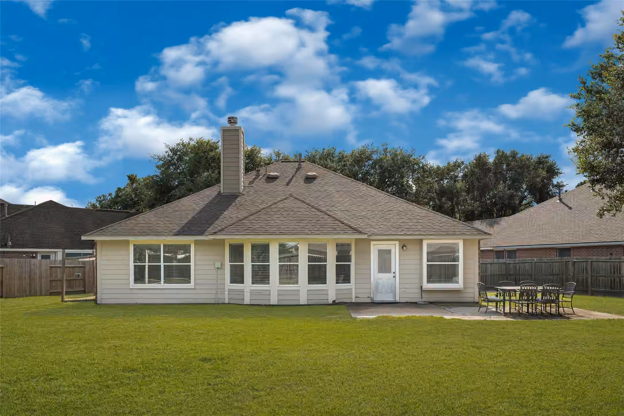 Photo 6 of 7102 Hollow Field Lane, Cypress, TX