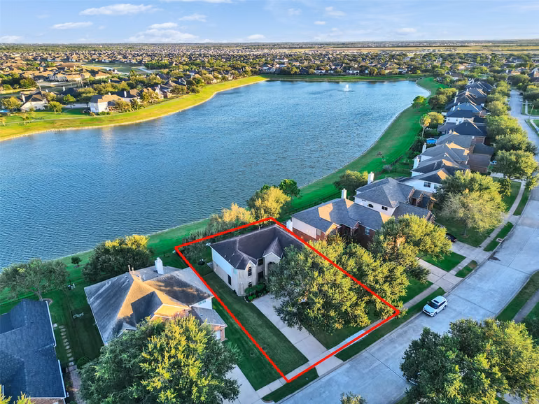 Photo 2 of 2146 Brittany Colony Drive, League City, TX