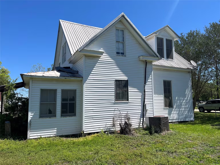 Photo 3 of 223 Walnut Street, New Ulm, TX
