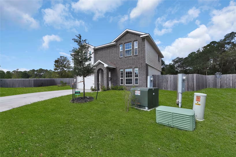 Photo 3 of 17703 Lion Heart Road, Conroe, TX