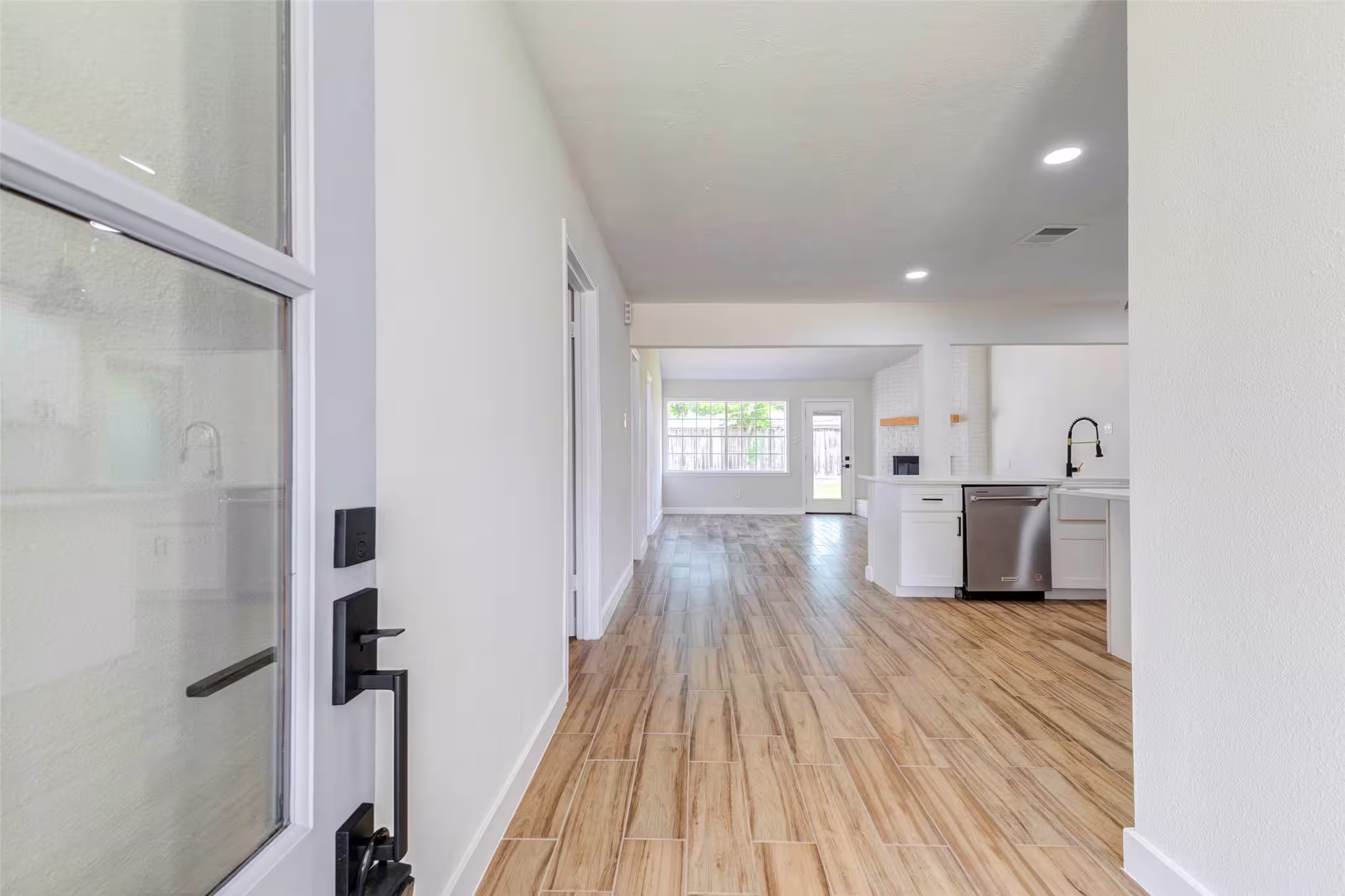 Photo 2 of 14026 Britoak Lane, Houston, TX