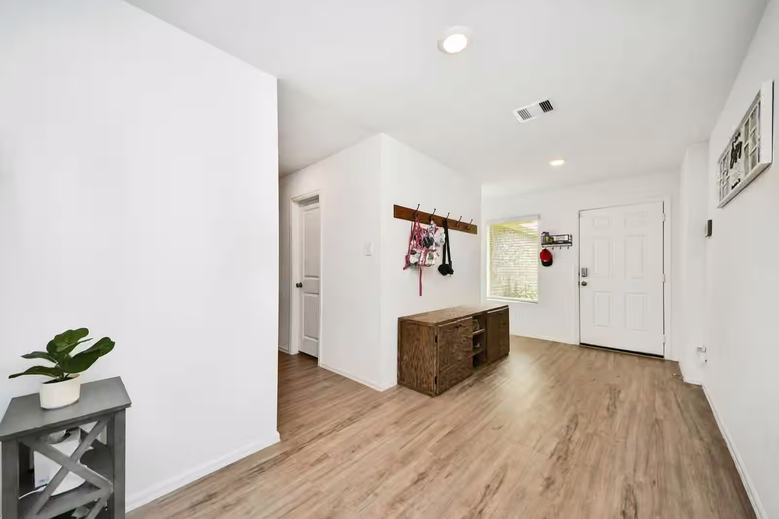 Photo 6 of 17847 Pemswood Drive, Hockley, TX
