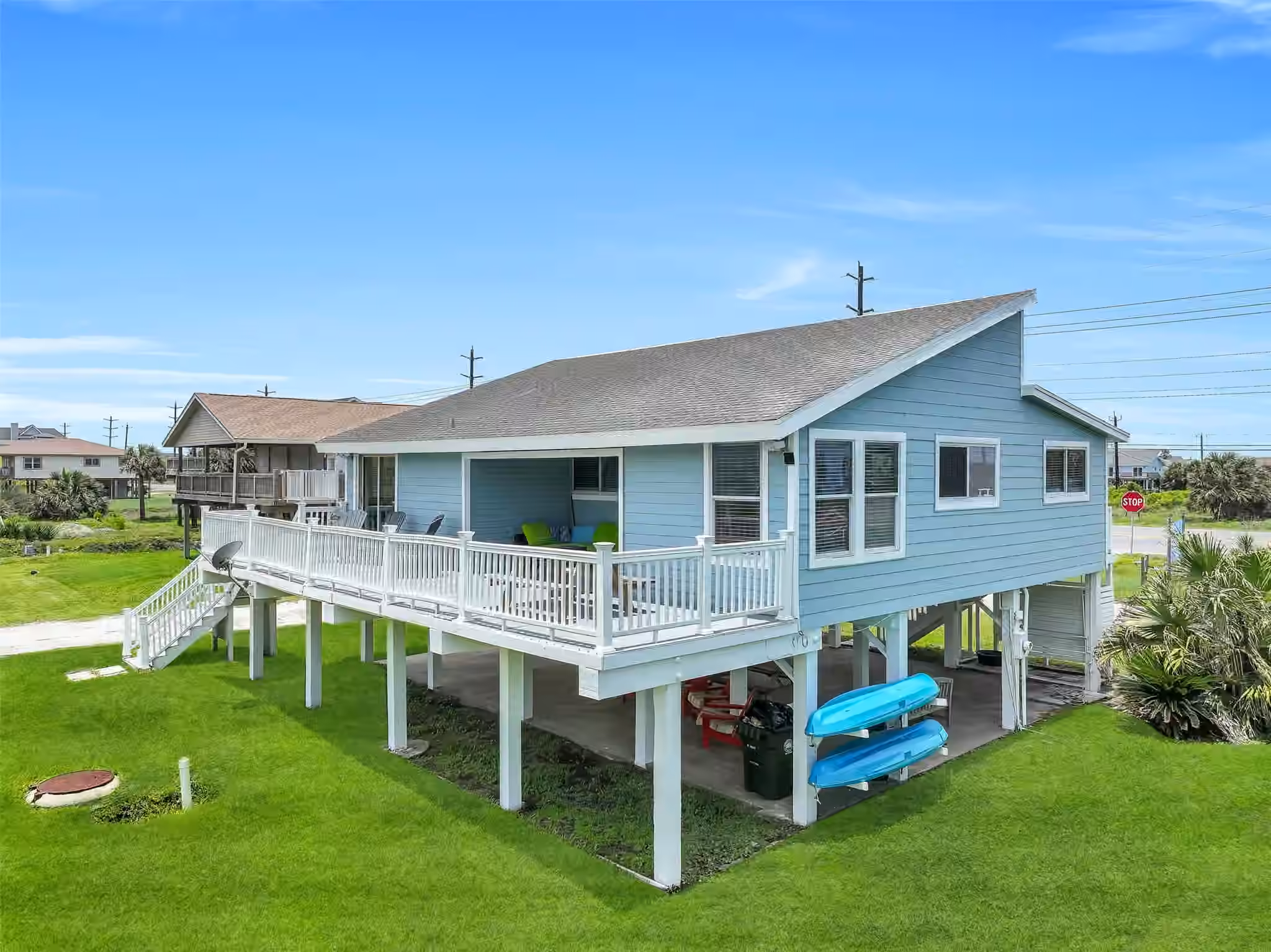 Photo 5 of 21423 Gulf Drive, Galveston, TX