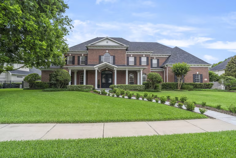 Photo of 8214 Forest Gate Drive, Sugar Land, TX