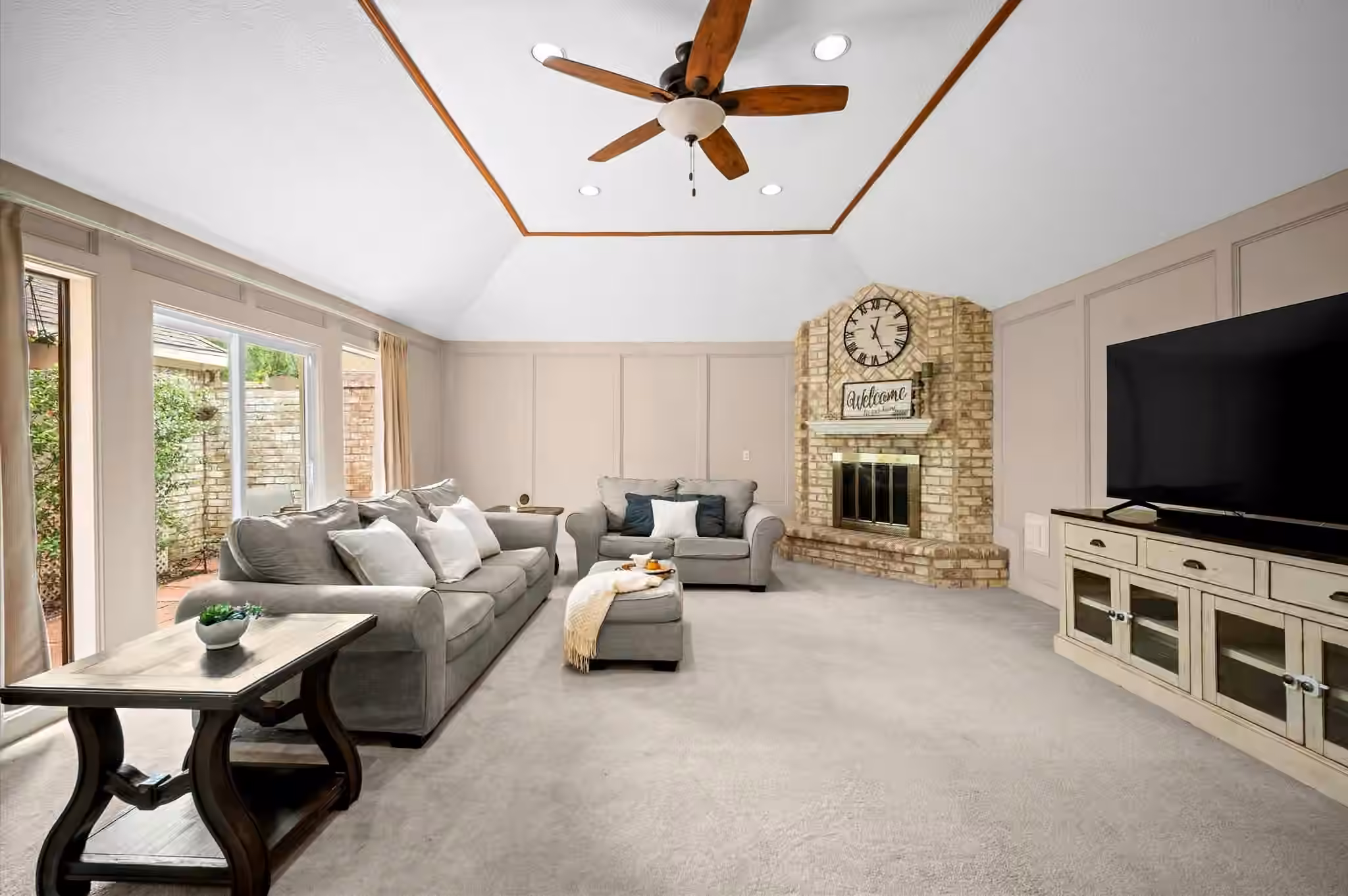 Photo 2 of 2934 Ashford Trail Drive, Houston, TX
