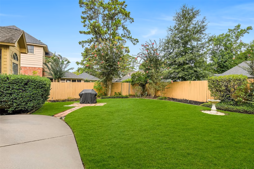 Photo 3 of 5623 Spring Lodge Drive, Kingwood, TX