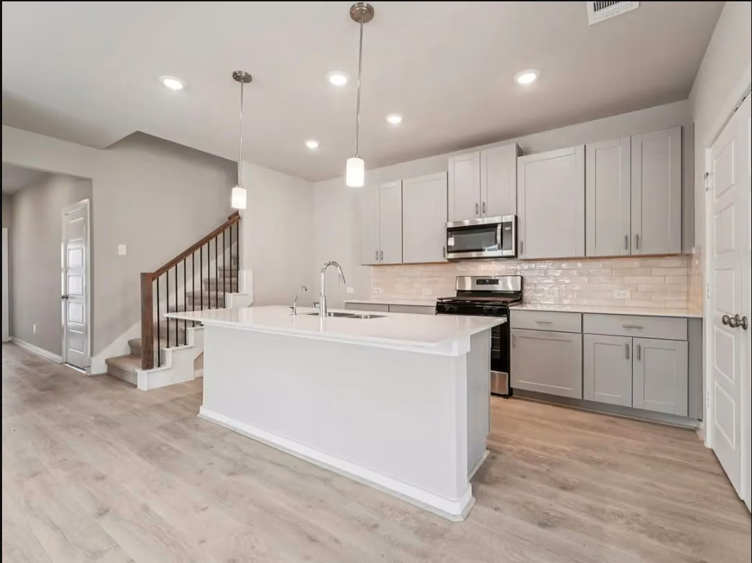Photo of 12015 Marlin Strait Drive, Baytown, TX 77523
