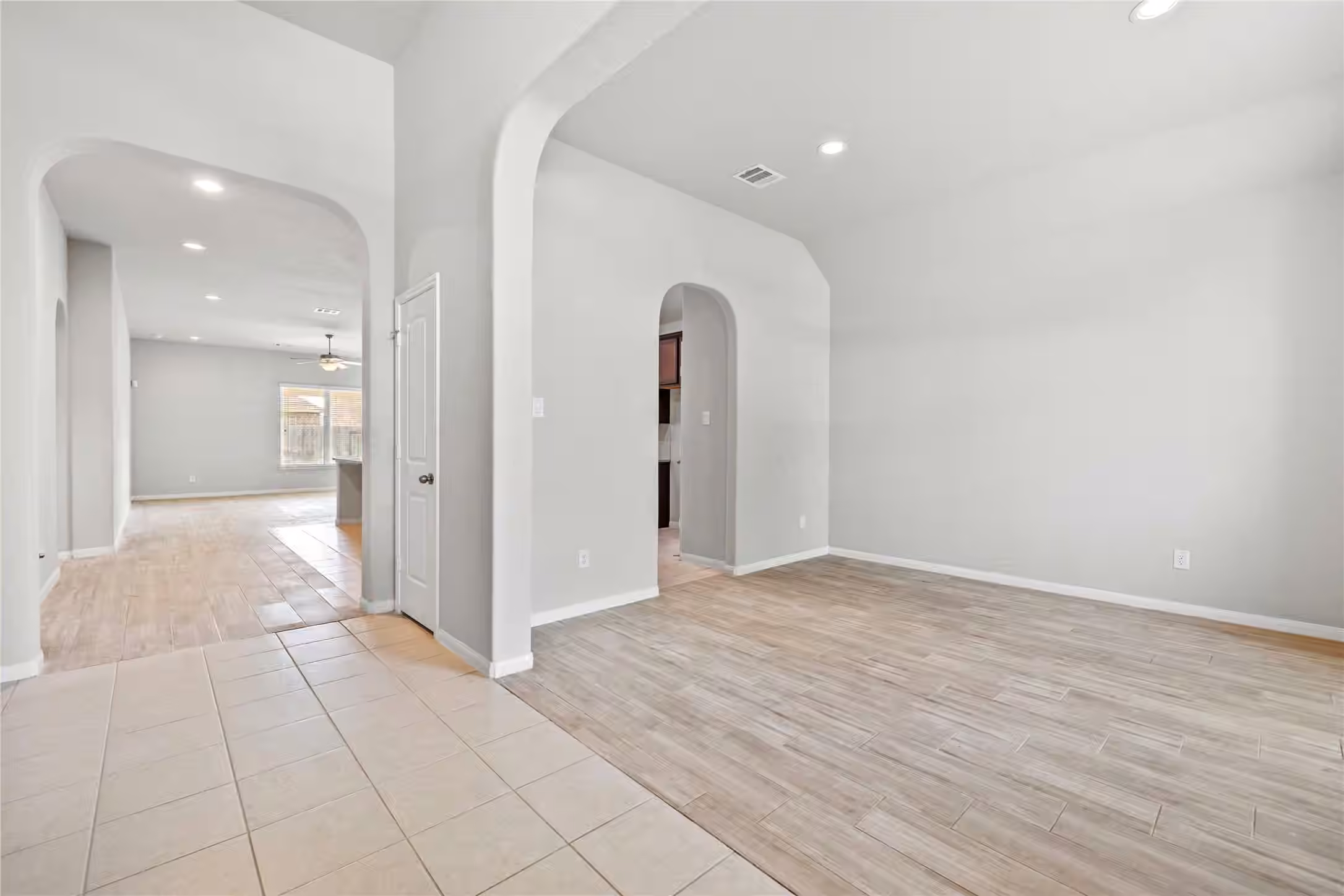 Photo 6 of 9811 Camellia Gardens Drive, Richmond, TX