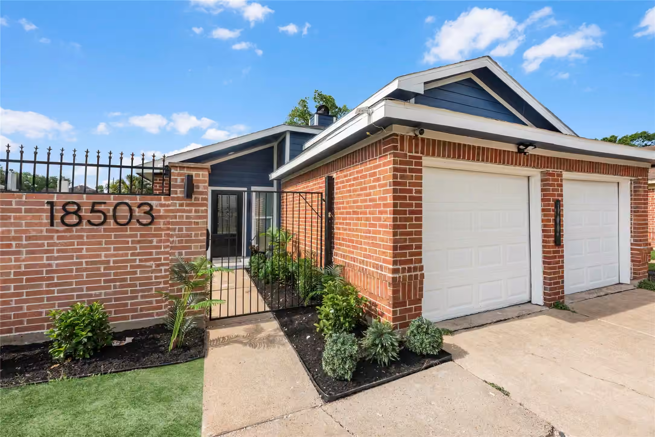 Photo 2 of 18503 Willow Moss Drive, Katy, TX