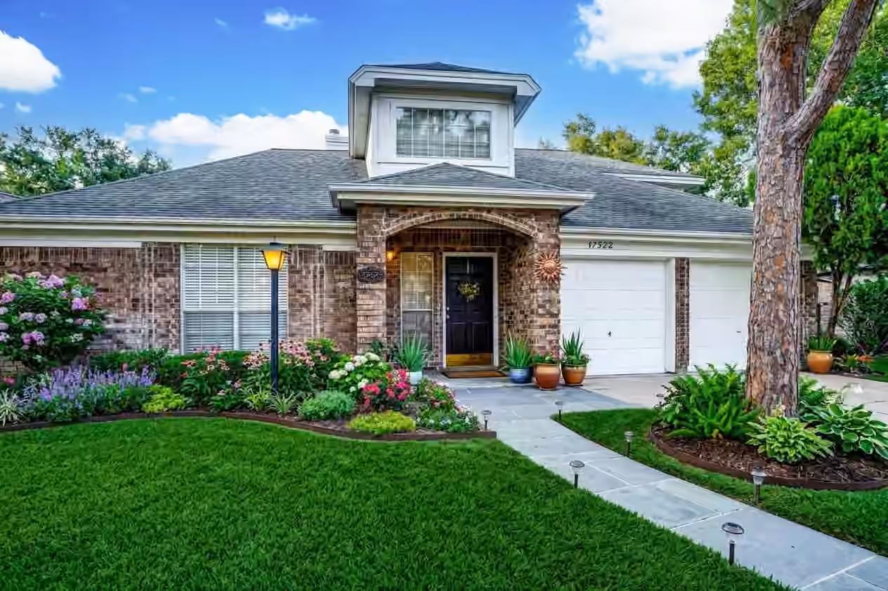 Photo 3 of 17522 Masonridge Drive, Houston, TX