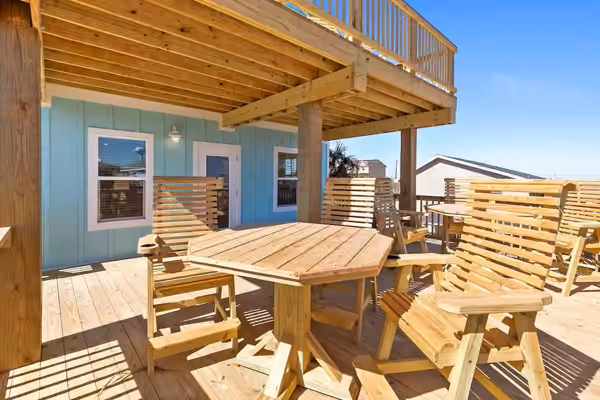 Photo 4 of 145 Howard Avenue, Surfside Beach, TX