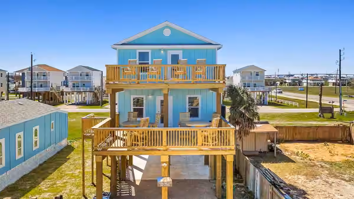 Photo 5 of 145 Howard Avenue, Surfside Beach, TX