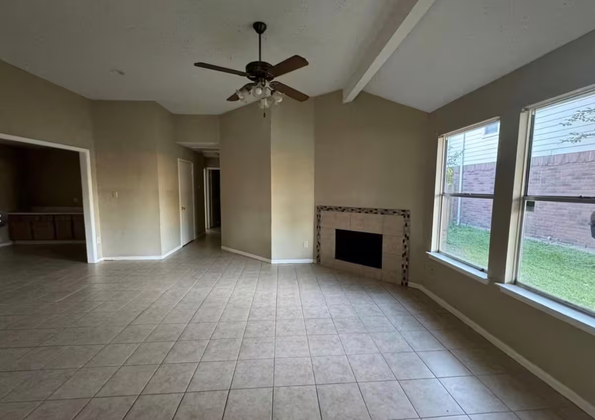 Photo 2 of 1806 Green Gate Drive, Rosenberg, TX