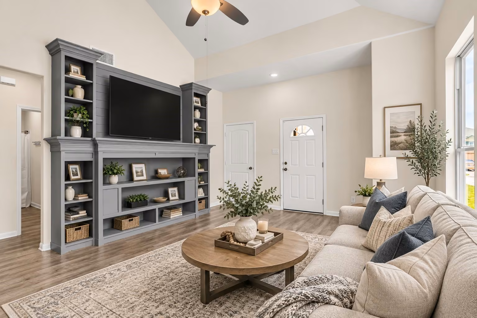 Photo 3 of 14211 Grand Hills Drive, Conroe, TX