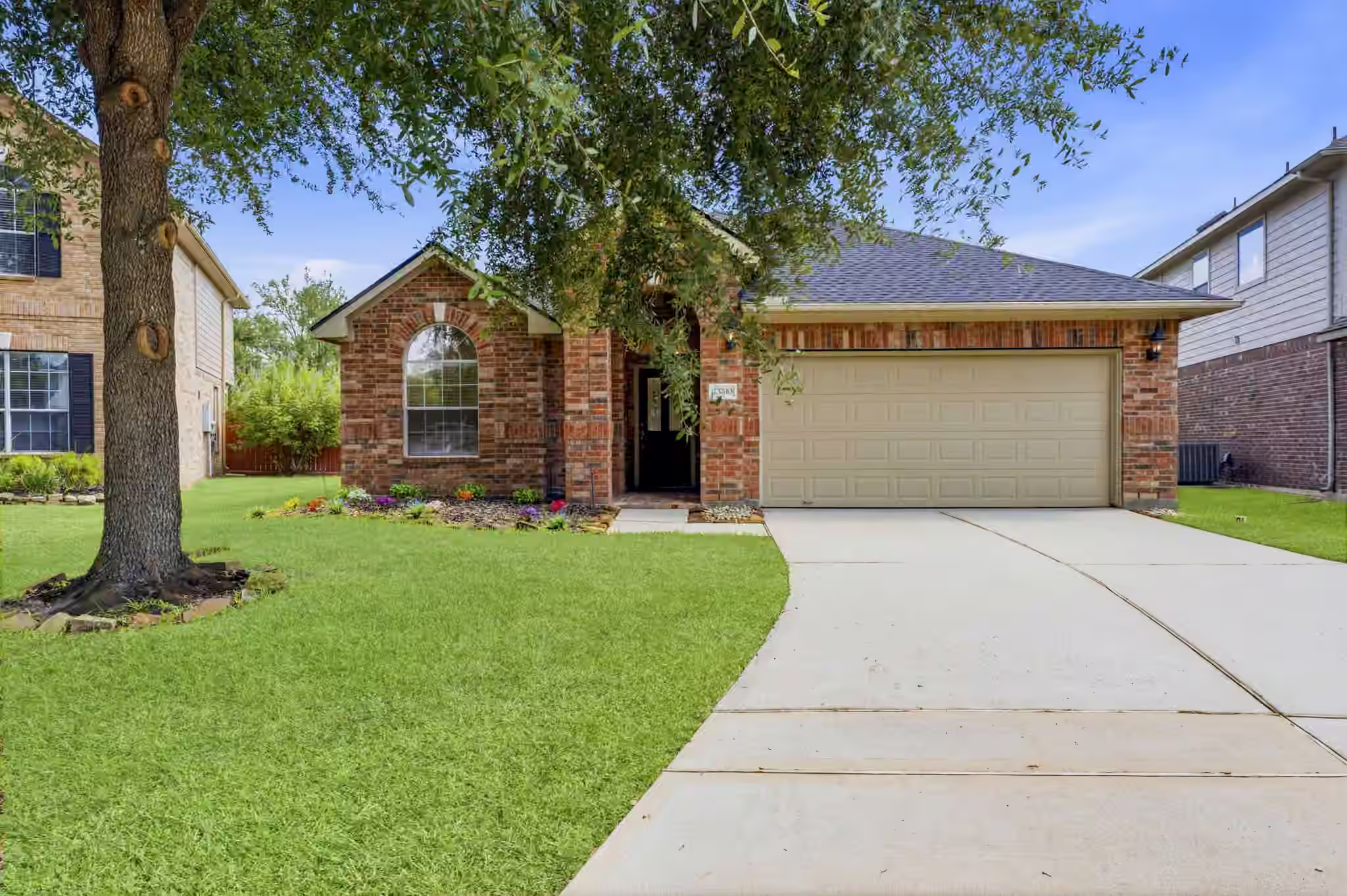 Photo of 23410 W Pine Ivy Lane, Tomball, TX